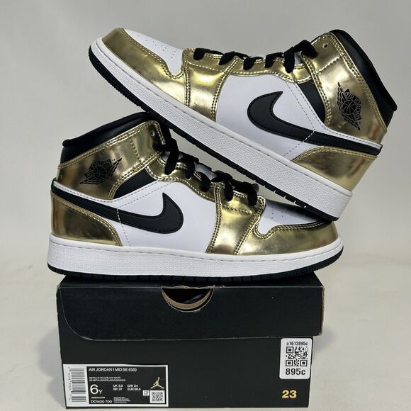 Nike Shoes Air Jordan Retro Mid SE “Metallic Gold” 2024